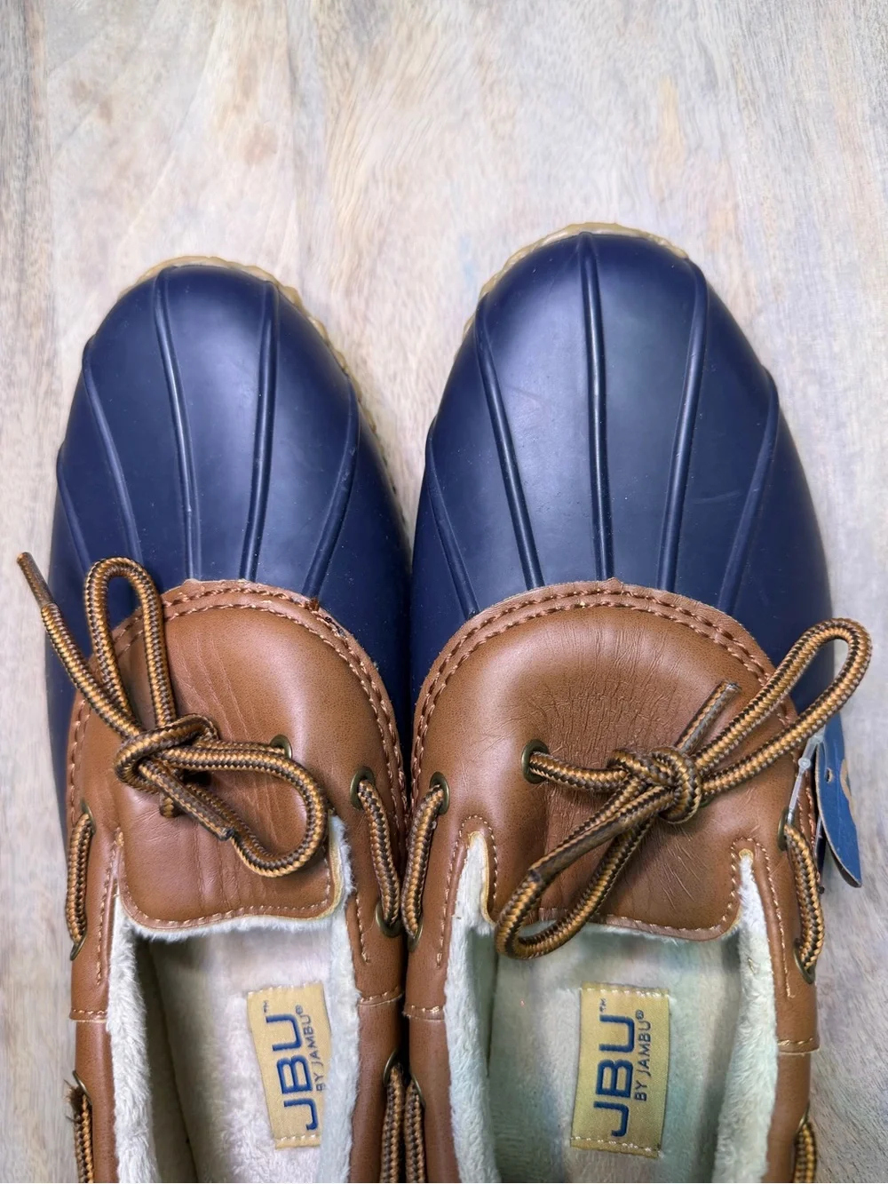 NEW JBU Mens Brown and Navy Duck Shoes - Cozy Outdoor Slip-Ons - Size 9